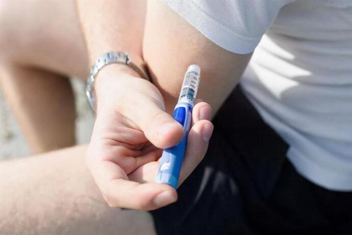 Injektion, die an Diabetes gesendet wird